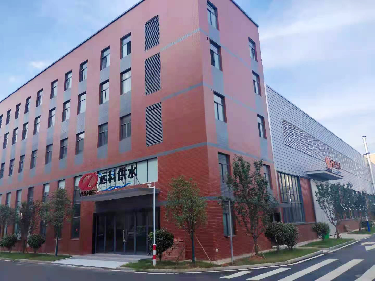 無負壓變頻供水設(shè)備廠_長沙遠科供水